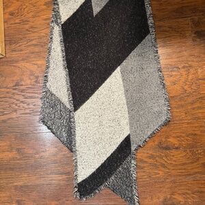 Oversized Women’s Scarf